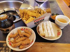 -沸炉重庆老火锅(军事博物馆店)