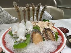 -红鼎豆捞·非遗鲍皇汤火锅(宝丰路店)