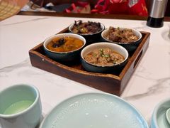 -梅利汴京烤鸭•开封豫菜地标店(东大街店)