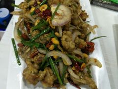 -虾弄弄海派小龙虾·牛羊蝎子火锅