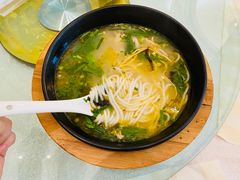 云南传统过桥米线-云腾食府·云南菜
