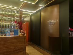 -大中华希尔顿酒店-念自助餐·嗨啤·小龙虾