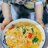 梅林宝藏面馆｜9块钱一大碗鸡丝鸡汤面！味道绝绝子