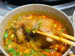 -肖肖酸萝卜鱼火锅(总店)