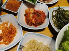 小菜-唯成•韩国炭火烤肉 유성고기