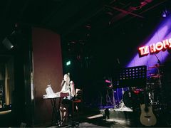 -TZ House音乐现场(茅台店)