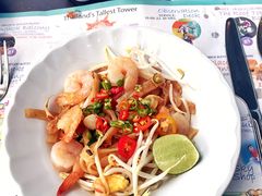 泰式海鲜色拉-彩虹云霄酒店76&78层国际自助餐