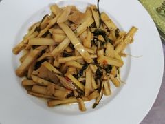 -天乐农家鱼头王(天目湖店)