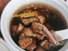 松茸炖鸡-玉滋補