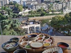 -包整·丝娃娃(一览甲秀楼风景店)