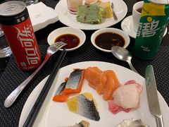 -圣丰索菲特·2 On 988 Café 自助餐厅