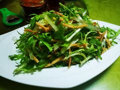 苦菊拌撒子-春水锅贴·传统鲁菜(大明湖店)