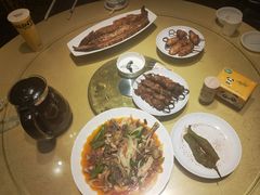 -二毛馕坑肉饭店