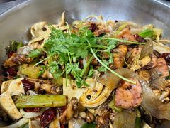 -龙顺园麻辣香锅(机场店)