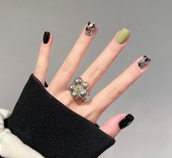 -悦指间美甲美睫