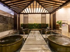 -碧中海汤泉汗蒸酒店