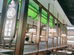 -洪氏嗨捞·广东猪肚鸡·椰子鸡火锅(西咸万象城店)