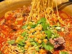 -张翻越·川渝冒菜·武汉黑鸭煲(城北万象城店)