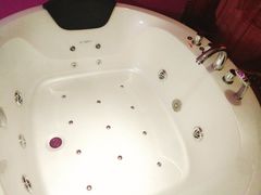 -天鹅恋主题酒店(光谷广场步行街店)