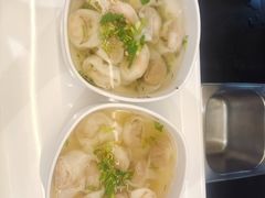 虾仁大馄饨-南城香·饭香串香馄饨香(青年路店)