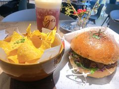 手撕猪肉汉堡-gaga(深圳福田星河COCO Park店)