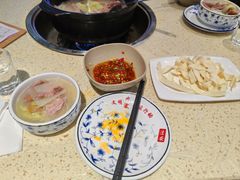 -九寨特色牦牛肉汤锅 羊肉汤锅