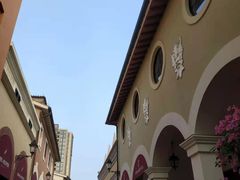 -佛罗伦萨小镇广佛名品奥特莱斯(疏港路店)