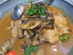 -荆楚渔艺堂·鱼头泡饭(江堤中路店)