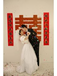 -樱花婚纱摄影