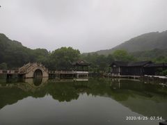 -灵岩山风景区