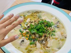 -江湖情酸菜鱼(万菱汇店)