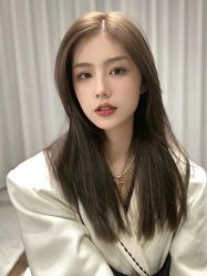 -AYO SALON