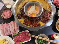 -邓莽子老火锅(中兴路总店)