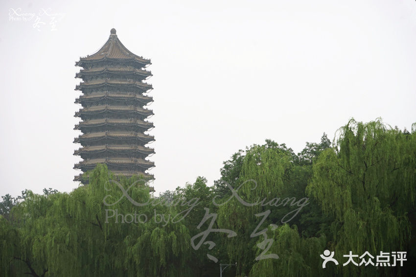 博雅塔图片