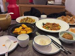 -闫府私房菜(恒隆店)