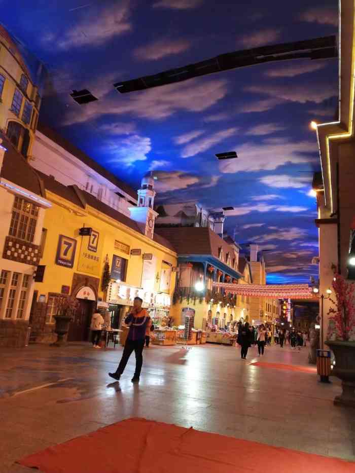 天幕城-"青岛天幕城,传说中的神秘存在.今日初五得."-大众点评移动版