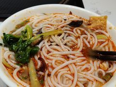 -桂姥姥·桂林卤粉·锅烧桂林米粉(莲塘店)