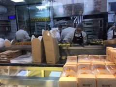 莲蓉蛋黄酥-鲍师傅糕点(春熙路店)