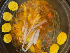 -万里闯关东铁锅炖菜馆(吉林大路店)