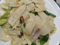 -民间瓦缸煨汤館(嵩山路店)