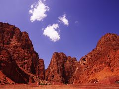 -天山神秘大峡谷