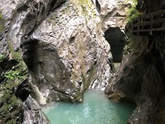 -龙水峡地缝景区