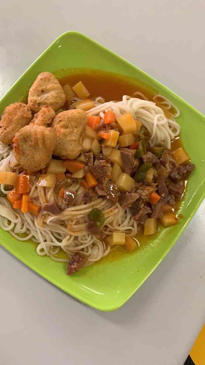 清真餐厅-"学校的清真食堂不论放假还是周末,一直都开.