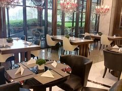 -上海虹桥西郊假日酒店