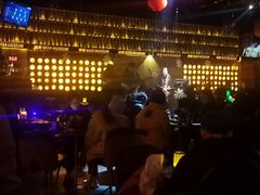 -啤客走廊