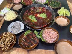 -重庆故事姊妹老火锅(财经学院店)