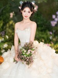 -雪中彩影婚纱摄影·微光艺术中心