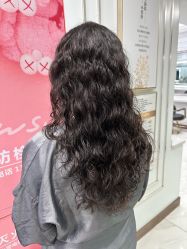 -镁连社·美联社