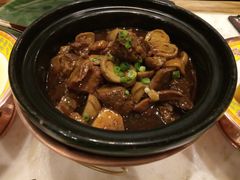 草菇烧牛腩-那家小馆•北京菜•烤鸭(中关村店)