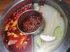 -佬土鹅肠火锅(解放路店)
